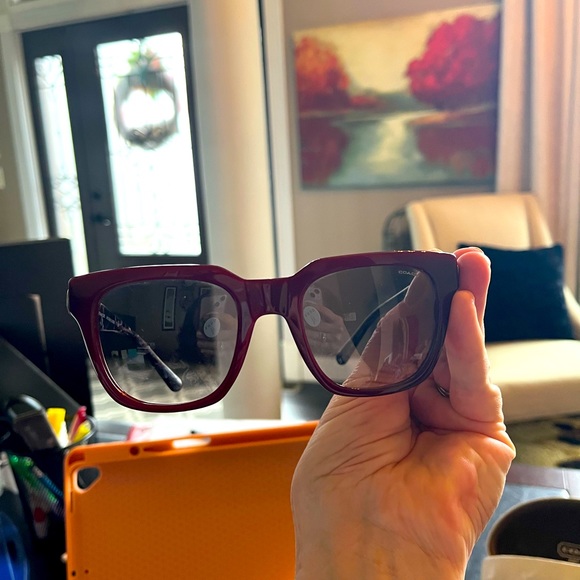 Authentic Coach Sunglasses - Picture 4 of 11